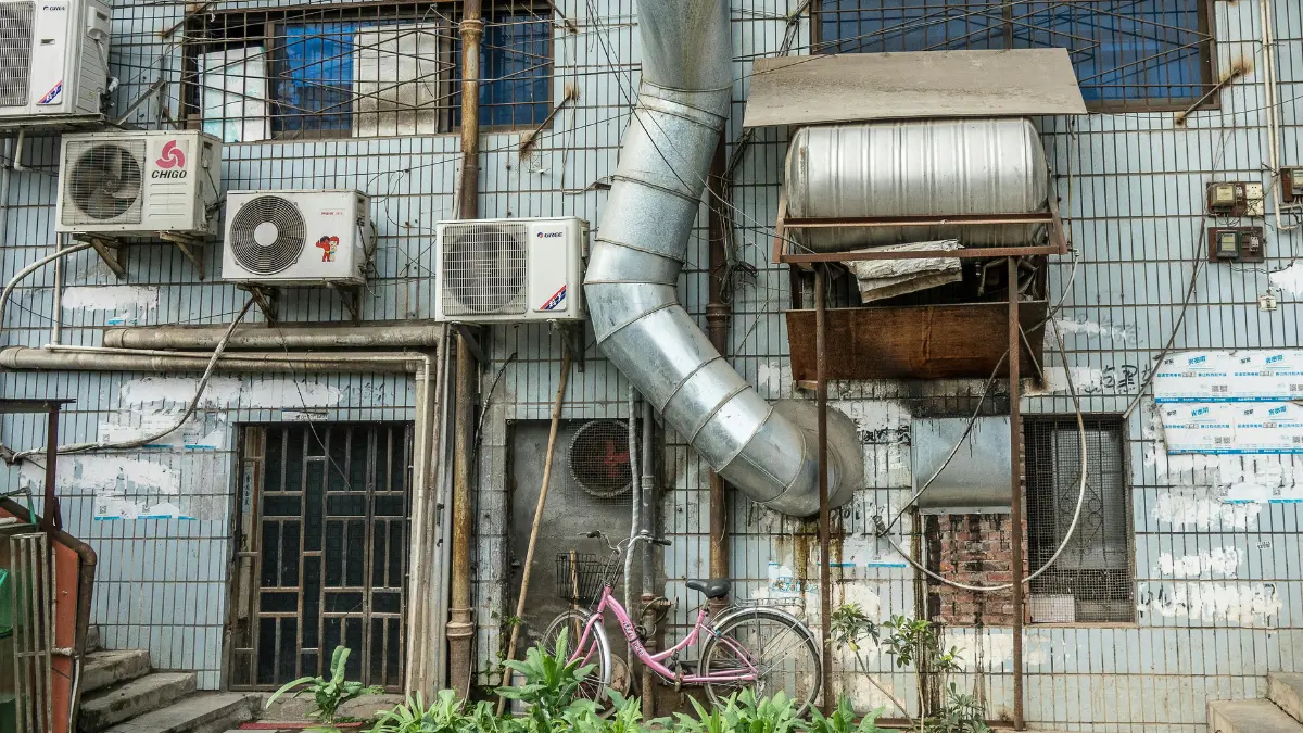 Large exposed ventilation ducts and aging HVAC systems related to mold in air ducts concerns